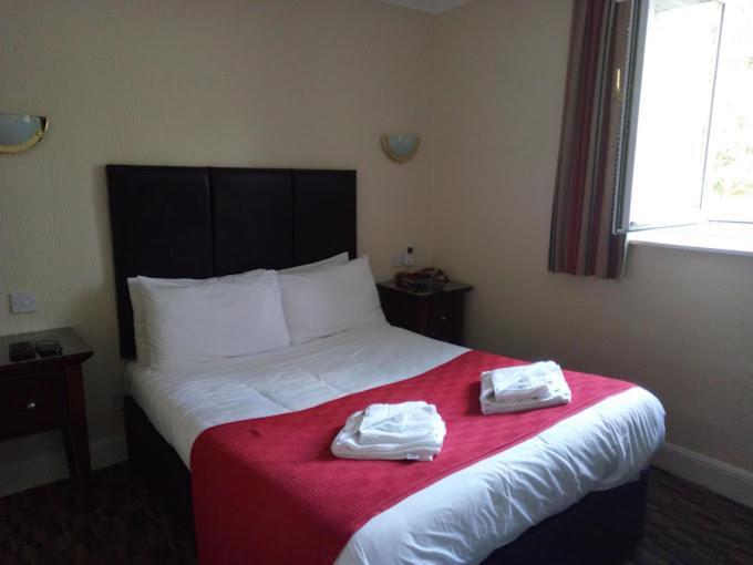 Oyo Lochway Hotel Dumbarton Zewnętrze zdjęcie