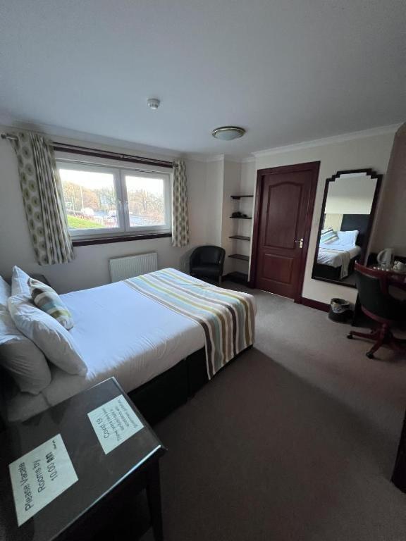Lochway Hotel Dumbarton Zewnętrze zdjęcie